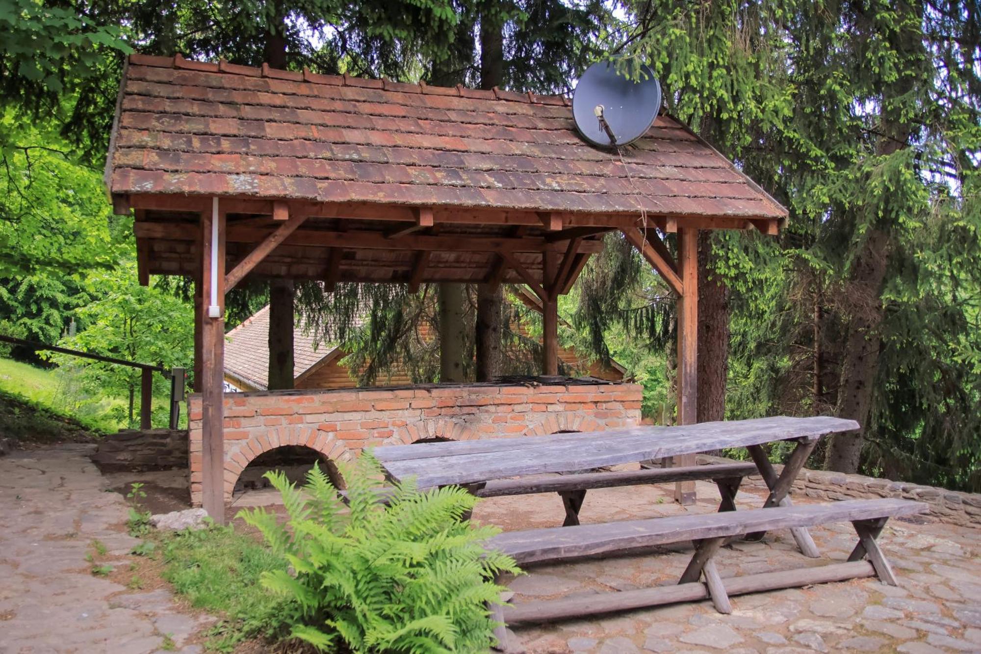 Keresztkuti Erdei Pihenohely * Kőszeg